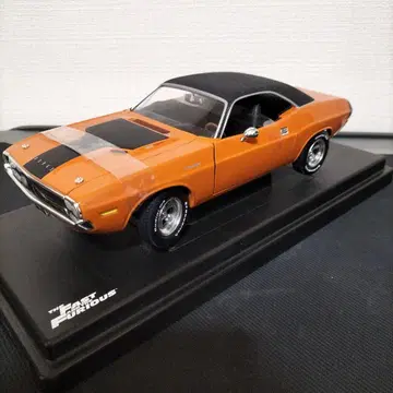 Dodge Challenger R/T 1/18
