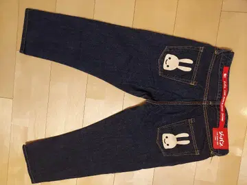 CUNE 토끼 프린트 포켓 다크 블루 데님