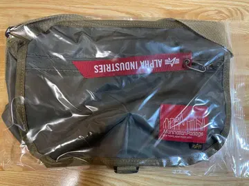 맨해튼 포티지 메신저 백 알파 콜라보 모델 그레이