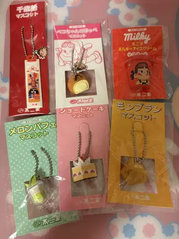 후지야 페코짱 키체인 마그넷 세트 6종 FUJIYA