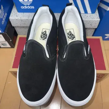 미사용 VANS KNU SLIP 블랙/화이트