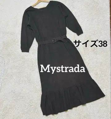 Mystrada 마이 스트라다 V넥 플레어 니트 원피스 38