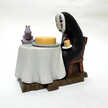 센과 치히로의 행방불명 소품함 티타임 박스 없음