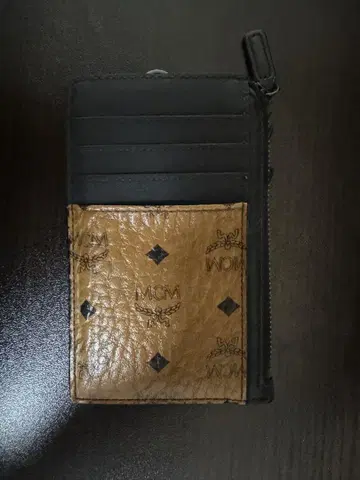 MCM 브라운 가죽 프래그먼트 카드 케이스 동전 지갑
