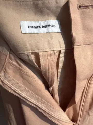 EMMEL REFINES 핑크 와이드 팬츠