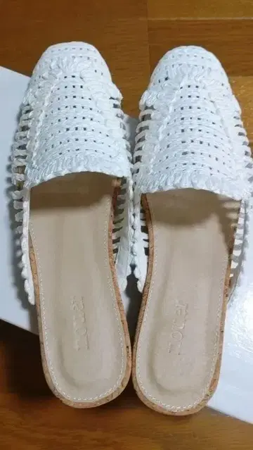 새상품 nouer 메쉬 플랫 뮬