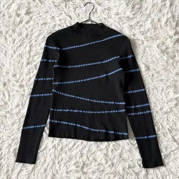 AKIRANAKA Bente irregular stripe knit PO