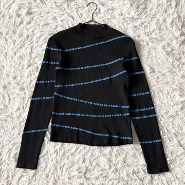 AKIRANAKA Bente irregular stripe knit PO