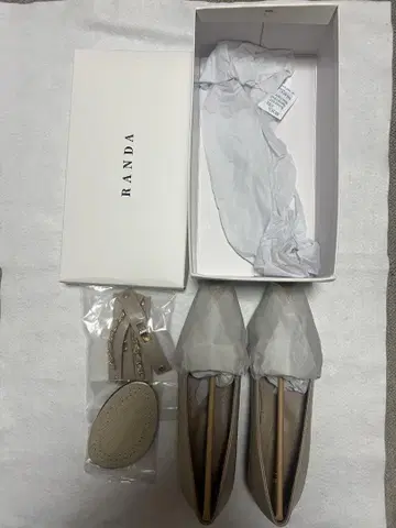 RANDA 로퍼 M 사이즈 베이지