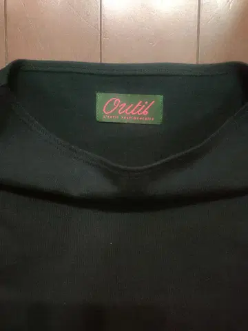 OUTIL 바스크 T셔츠