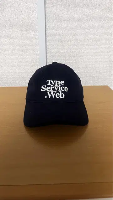 네이비 캡 Type Service .Web 로고