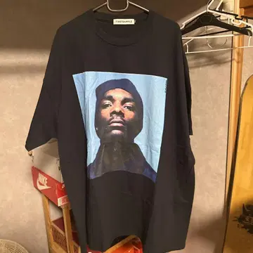FIRST SAMPLE 스눕 독 티셔츠 L 블랙