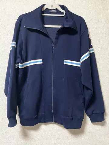 오카무라 저지 유즈 키타가와 유진 이와사와 코지