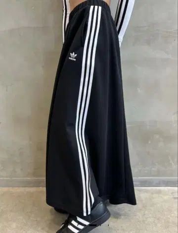 adidas 플레어 스커트 택 포함