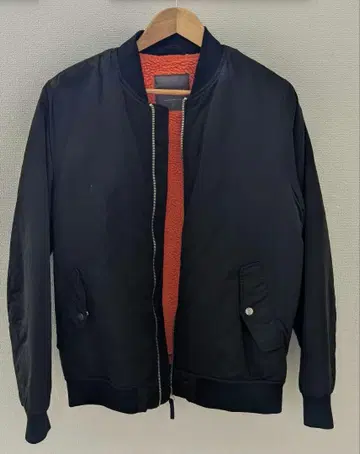 ZARA 블랙 MA-1 자켓