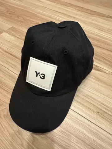Y-3 블랙 캡 로고 패치