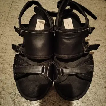 블랙 스포츠 샌들 조정 가능