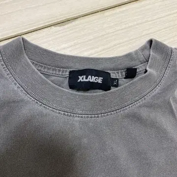XLARGE 그레이 T셔츠 로스앤젤레스
