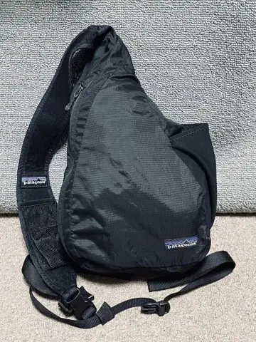 파타고니아 Lightweight Travel Sling Bag 밀레니엄