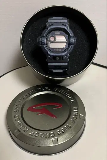 G-SHOCK 미사용 새상품 G-9200BW-1 메탈릭 그레이
