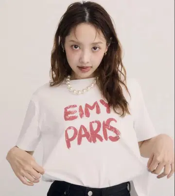 eimy istorie 페인트풍 로고 EIMY PARIS 티셔츠 화이트