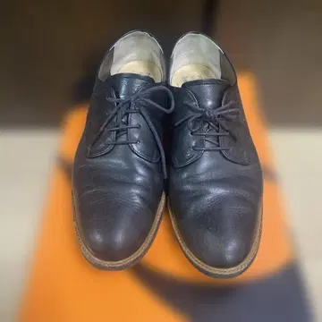 칼리지 블랙 레이스업 슈즈
