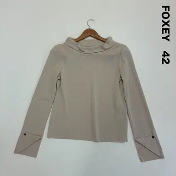 FOXEY 폭시 브리지트 그레이스 울 니트 오프 터틀 42