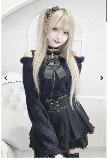 [ 택 포함 새상품 ] MARS 어깨 트임 샤기 니트탑 블랙