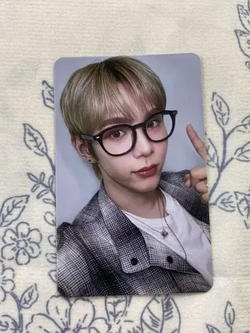 쇼타로 RIIZE 내일 기념 유니버셜 라키드 로 트레이딩 카드