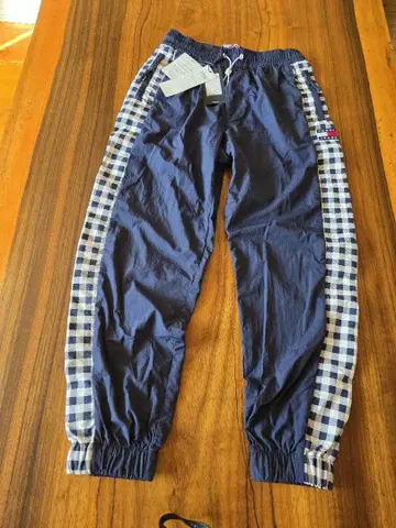 새상품 [ TOMMY JEANS ] 네이비 체크 팬츠