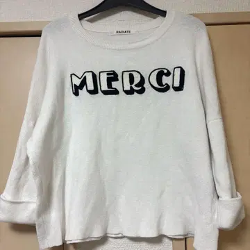 RADIATE MERCI 자수 화이트 니트