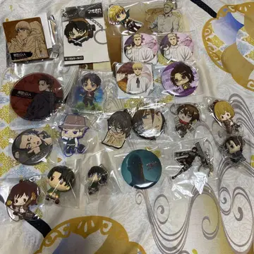 진격의 거인 굿즈 묶음 판매