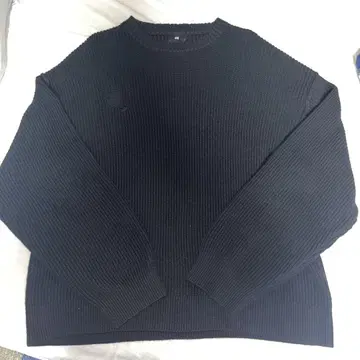 새상품급 H&M 크루넥 니트 긴팔