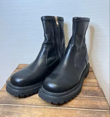 새상품급 오리엔탈 트래픽 블랙 M (23.5cm~24cm)