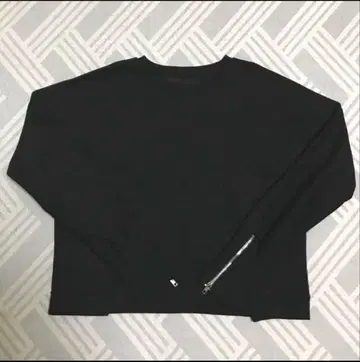 라지엠 지퍼 슬리브 풀오버
