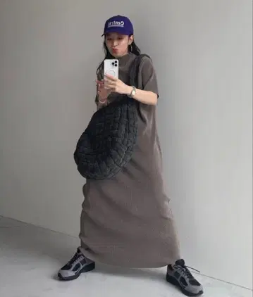 미사용 wee9s 데일리 슈퍼 스트레치 하이넥 플리츠 원피스
