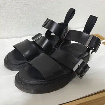 Dr.Martens 그리폰 가죽 샌들 여성용 블랙 UK3