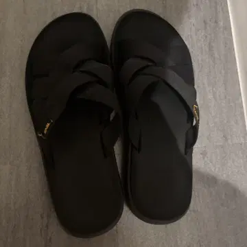 teva 샌들
