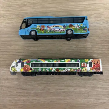 호빵맨 버스와 기차 세트