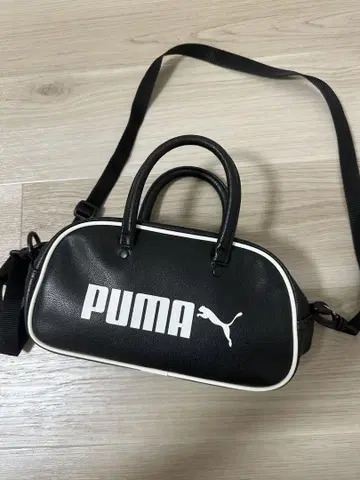 PUMA 블랙 백