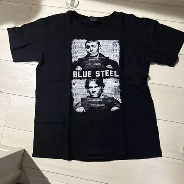 BLUE STEEL 그래픽T셔츠 블랙
