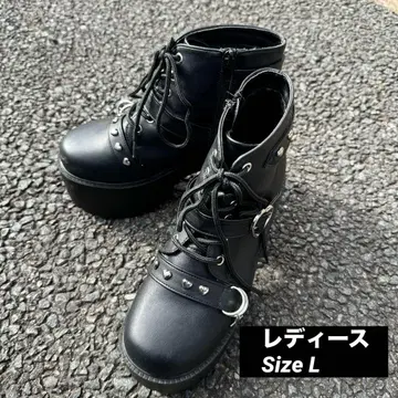 [새상품급] 스터드 장식 하트 버클 부츠 블랙 L 사이즈 통굽