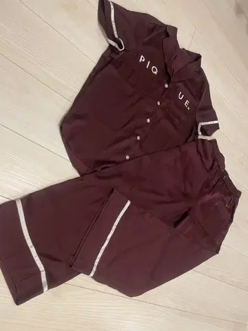 새틴 로고 셔츠