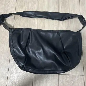 블랙 숄더백