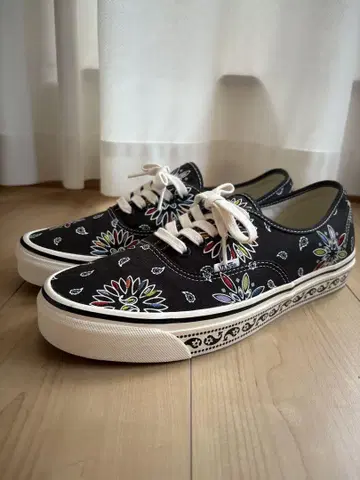 [레어] VANS 오센틱 Anaheim 페이즐리 28.5cm