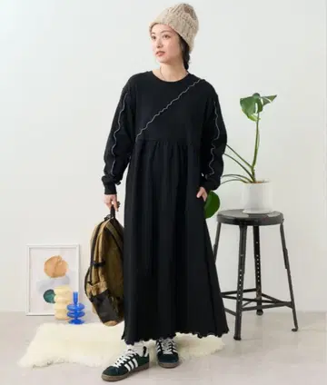 [ FREAK'S STORE ] 배색 메로우 맨투맨 원피스 한정판 전개