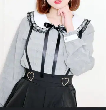 체크 무늬 긴팔 셔츠 큰 카라 부착