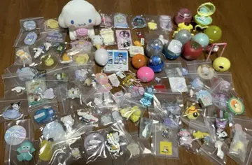 산리오 약 120종 딸기신문 가챠가챠 아크릴 참 키링