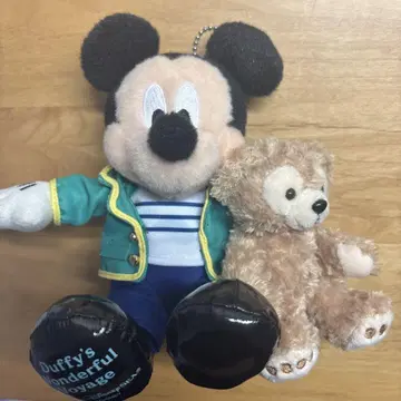 원더풀 보야지 인형 배지 미키 더피