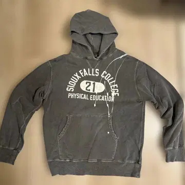 체스윅 후드티 양면 V 페인트 가공